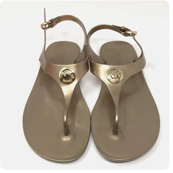 Michael Kors Womens Lillie Gold Size 7 MK Logo Plate Jelly Thong PVC Sandals - Picture 4 of 7